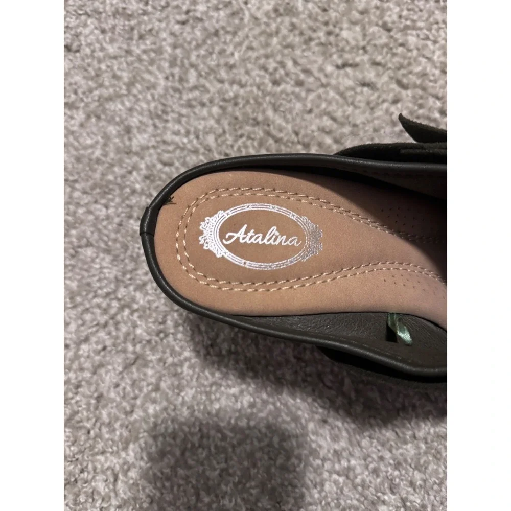 Atalina Women Olive Green Suede Clogs Size 8.5 Wooden Heel Studded Buckle - Picture 5 of 6